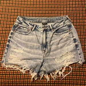 American Eagle High waisted Demin tomgirl shorts size 10